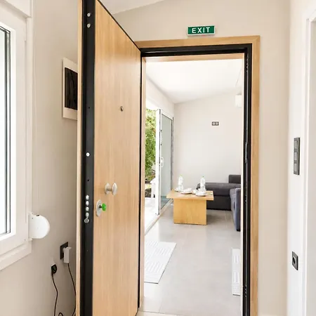 Sea La Vie Seafront Apartment, 公寓 *