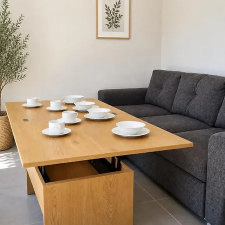 Sea La Vie Seafront Apartment, *