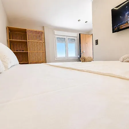 Sea La Vie Seafront Apartment, Lägenhet
