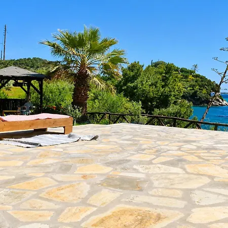 Sea La Vie Seafront Apartment, 公寓 卡洛吉亚